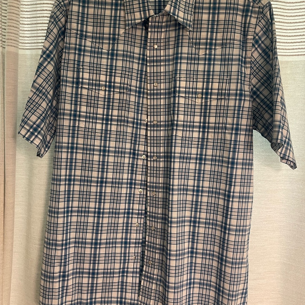 Wrangler Men's Pearl Snap Plaid Button Down Shirt